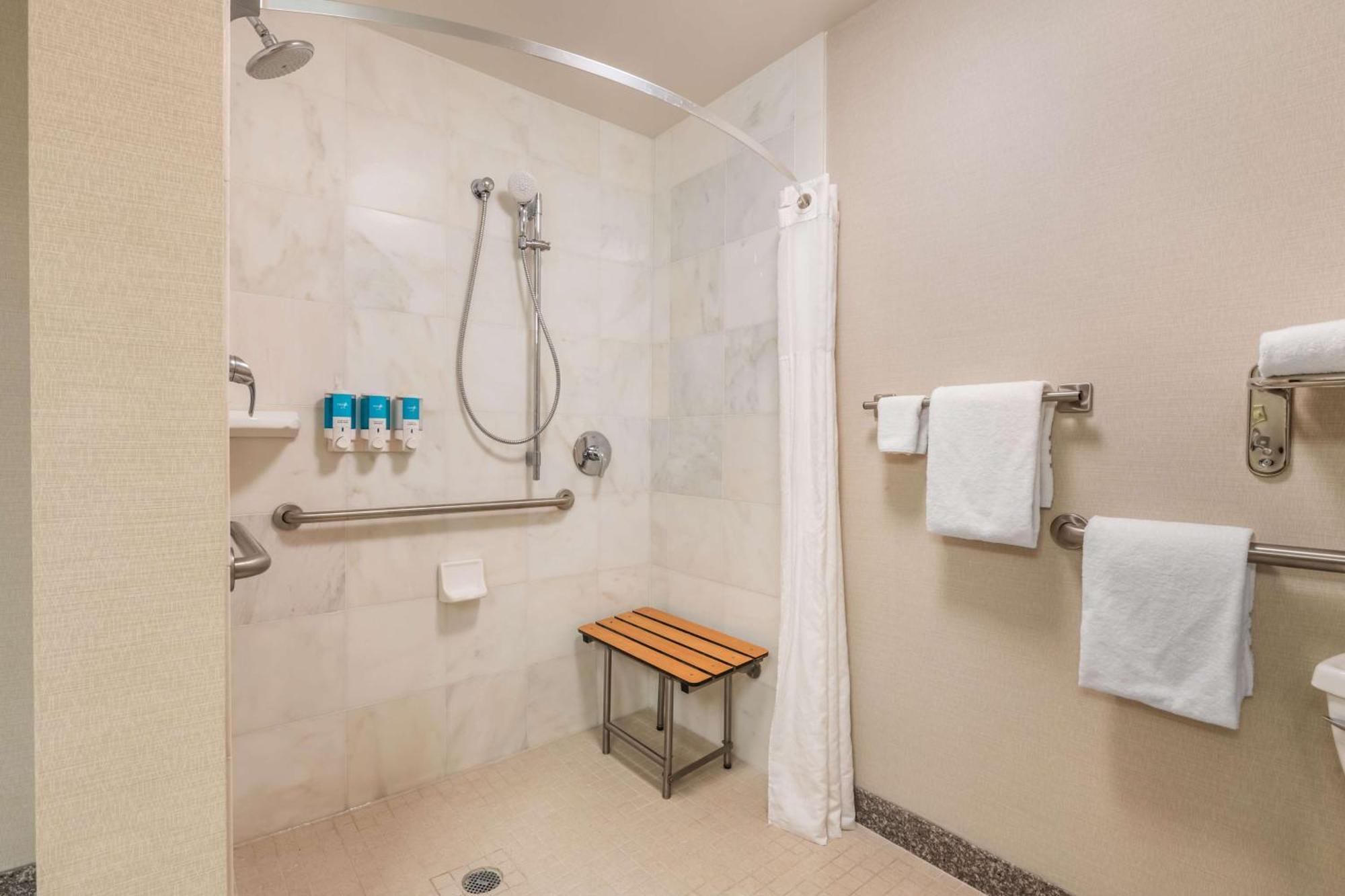Drury Plaza Hotel Valdosta Dış mekan fotoğraf